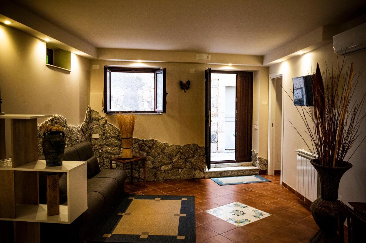 カステルモーラ Casa Francyヴィラ エクステリア 写真